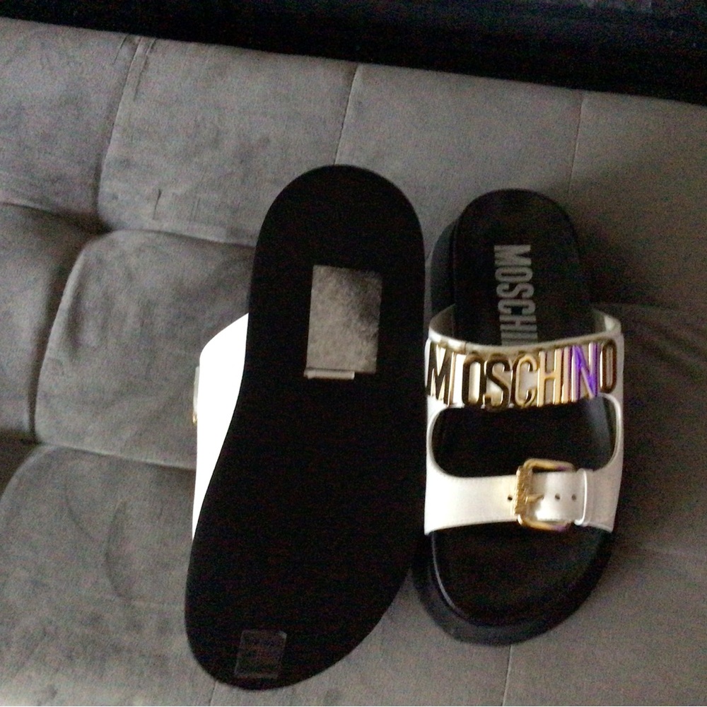 MOSCHINO Sandals Sz 6.5.  NWOT - Picture 3 of 3